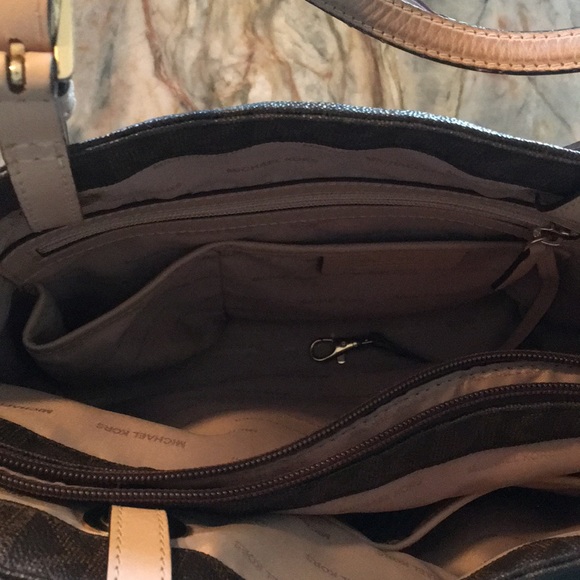 Michael Kors Bag - Picture 3 of 4